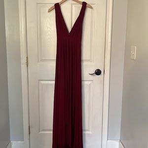 Lulus. Trick of the trade convertible dress. Burgundy. Size M. Worn once